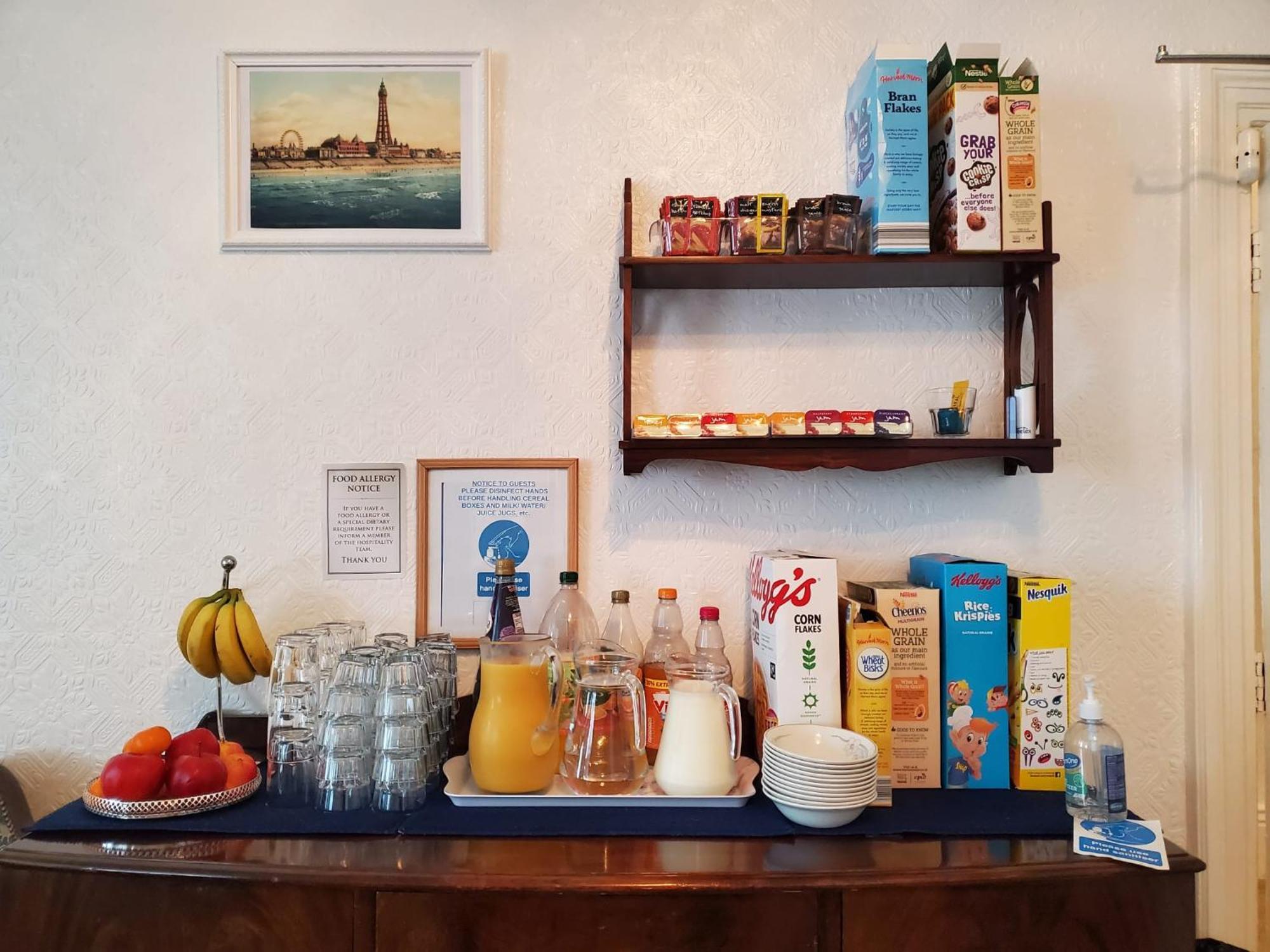 Brooklyn Hotel Blackpool Ngoại thất bức ảnh